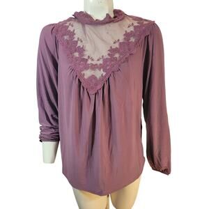NEW Crochet Lace Top Un common Job Purple Floral Women's Blouse Medium